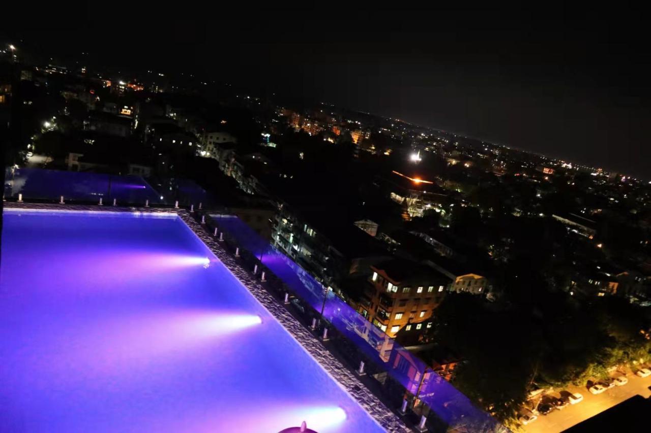 Hotel Sanchaung Rangun Kültér fotó