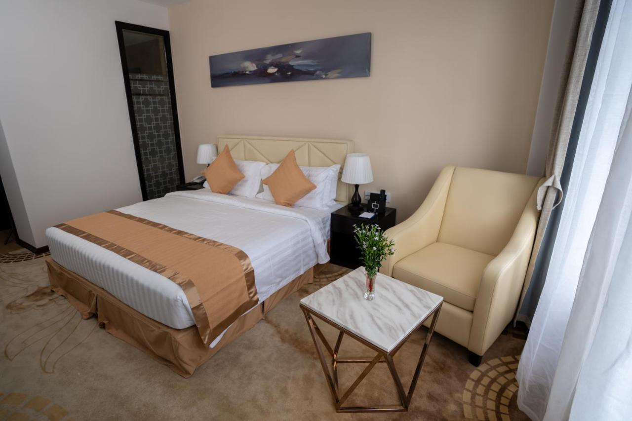 Hotel Sanchaung Rangun Kültér fotó